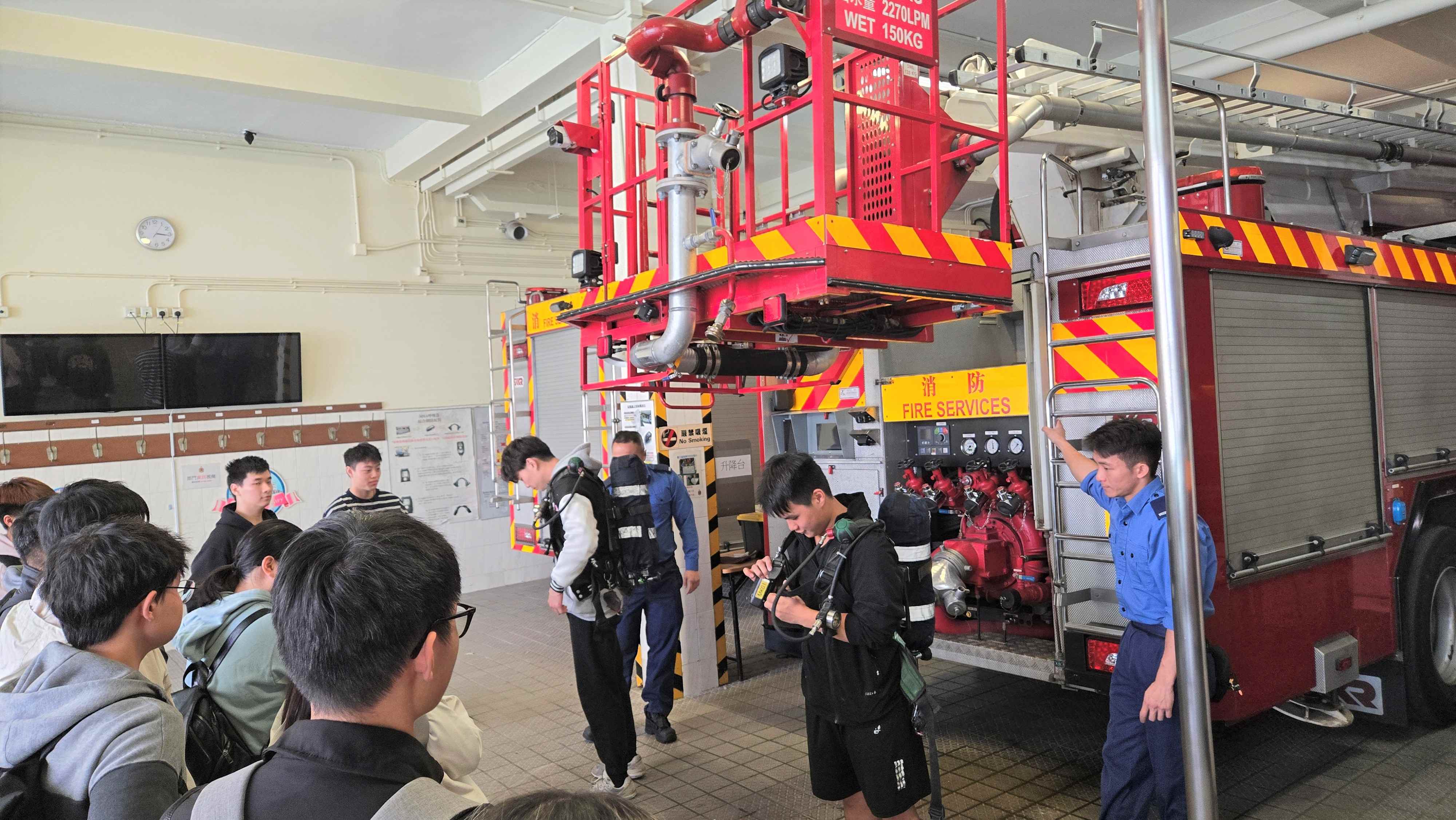 應用教育文憑 DAE - 參觀旺角消防局 一日消防員體驗