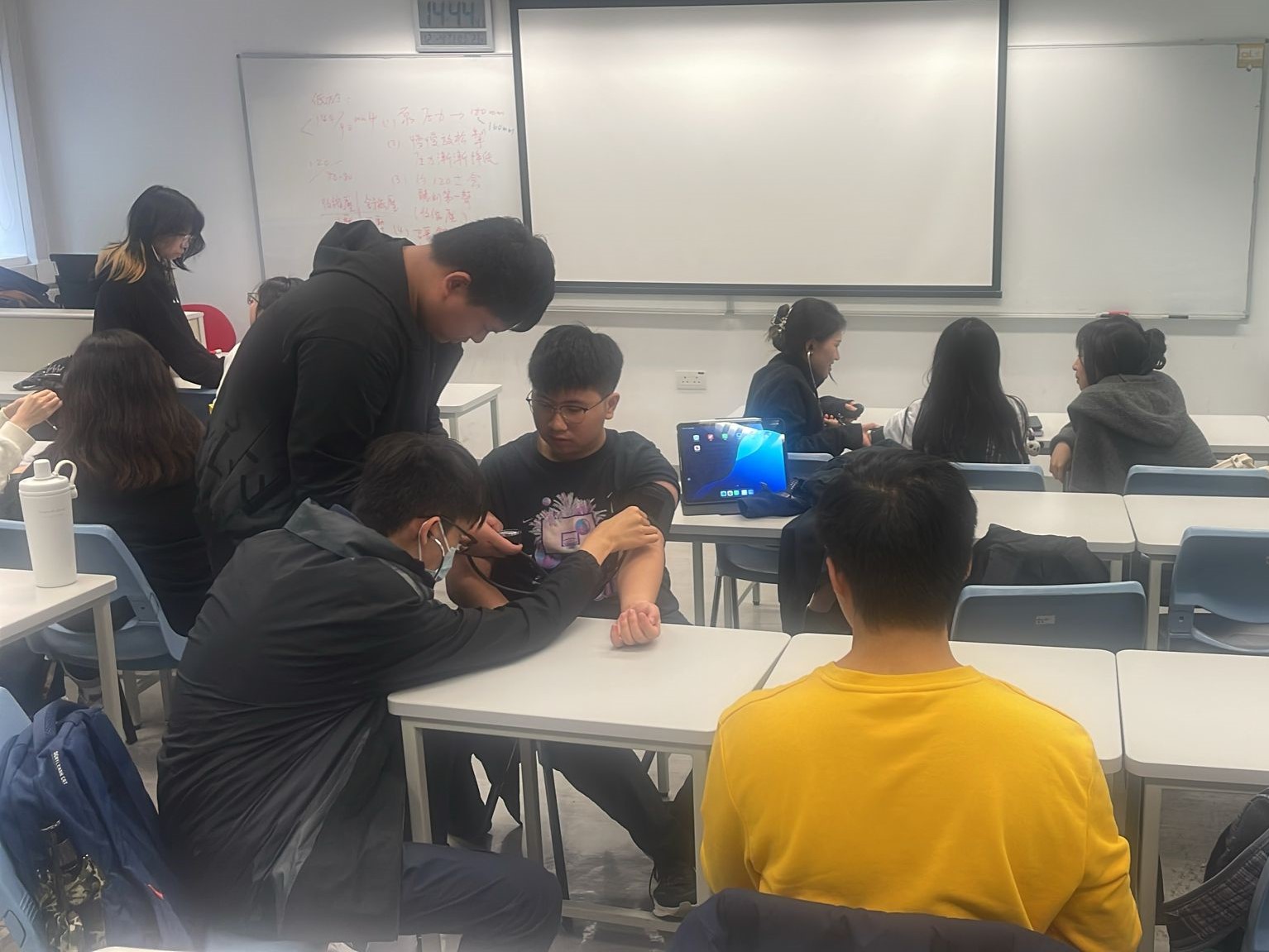 應用教育文憑 DAE - 血壓測量練習班 應用教育文憑 DAE - 血壓測量練習班