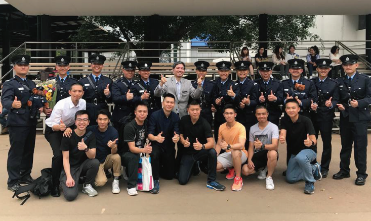 畢業生獲頒學警「銀雞頭」港專應用教育文憑（DAE）助警隊培育生力軍