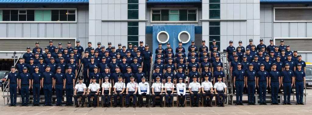 	首屆「學警預備訓練課程」結業會操 周一鳴勉勵學員： 朝忠誠勇毅警察標竿奮進	